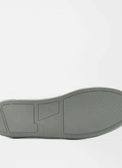 Vantage Pebble Grain Leather Sneaker