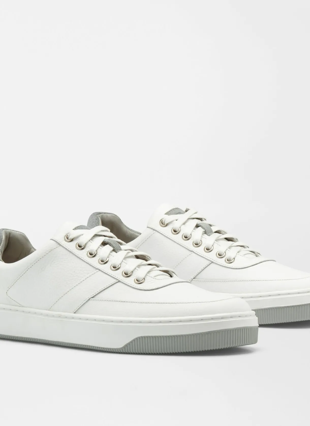Vantage Pebble Grain Leather Sneaker