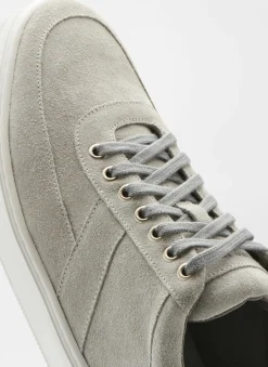 Vantage Suede Sneaker